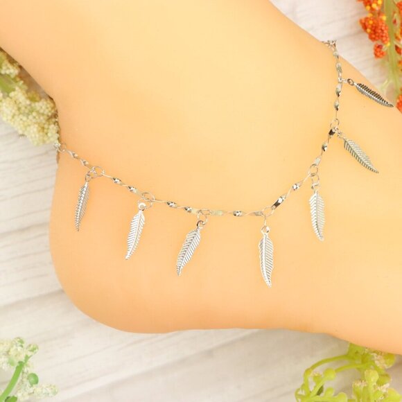 "Handmade Anklet – Elegant & Delicate Jewelry for Women | UNVRC1157 - Picture 9 of 10